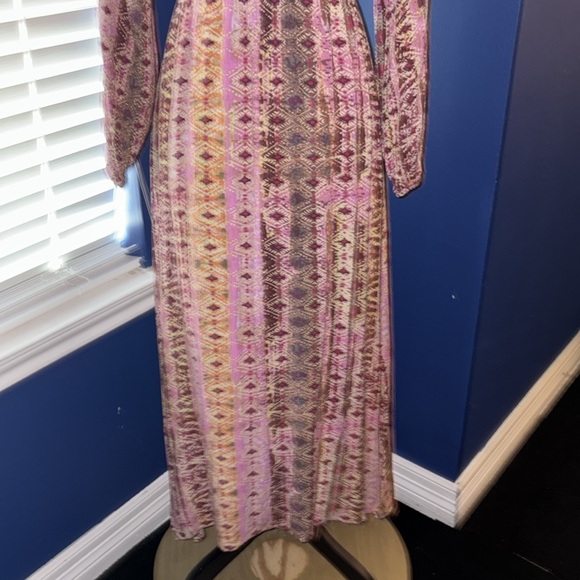 Savanna Jane | Dresses | Savanna Jane Aztec Print Maxi Dress Size S Euc ...
